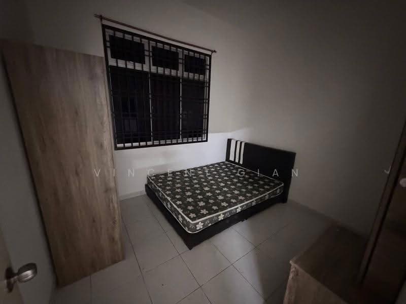 Rumah Teres 1-Tingkat untuk Dijual di Kangkar Pulai (Skudai) - Vincent Gian - Bedroom - PropertyGuru.com.my