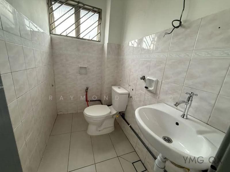 2-storey Terraced House for Sale in Taman Sentosa (Klang) - Raymond Choo - Bathroom - PropertyGuru.com.my