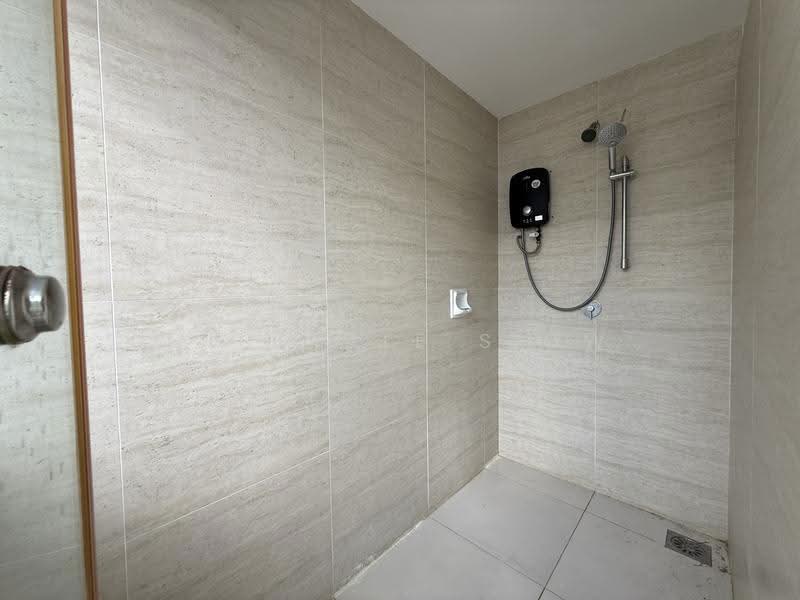 2.5-storey Terraced House for Sale in Bandar Mahkota Cheras (Cheras) - Michelle Siow - Bathroom - PropertyGuru.com.my