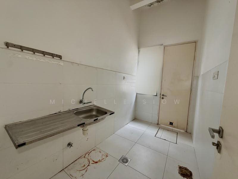 2.5-storey Terraced House for Sale in Bandar Mahkota Cheras (Cheras) - Michelle Siow - Kitchen - PropertyGuru.com.my