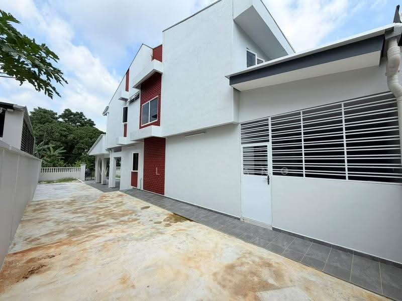 Rumah Berkembar untuk Disewa di Taman Tasek (Johor Bahru) - Wallace Ang - Exterior - PropertyGuru.com.my