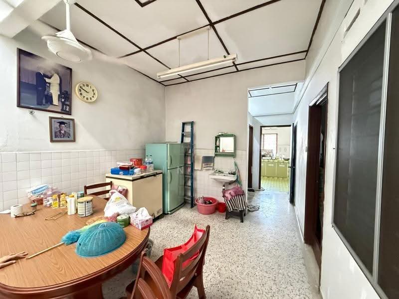 Rumah Teres untuk Dijual di Taman Muzaffar Heights (Bukit Katil) - Elin Goh - Kitchen - PropertyGuru.com.my