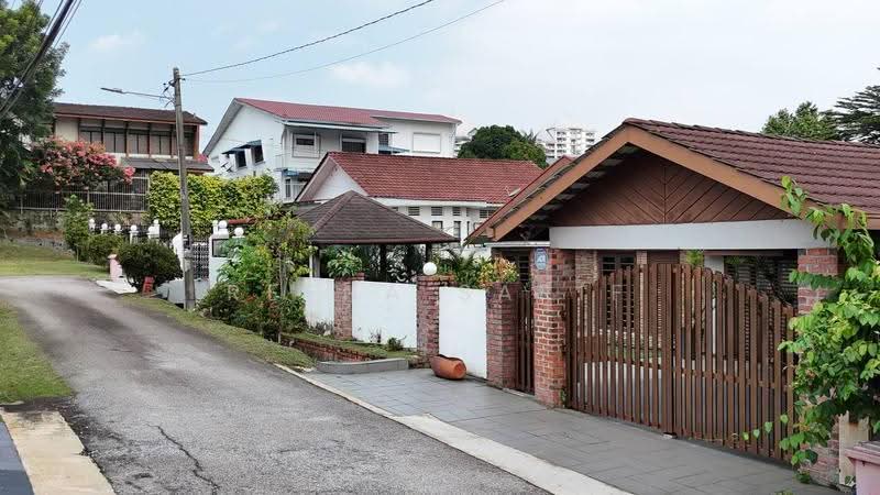 Bungalow House for Sale in Bungalow Single Storey Seksyen 11 Petaling Jaya (Petaling Jaya) - Reena Sarif - Exterior - PropertyGuru.com.my