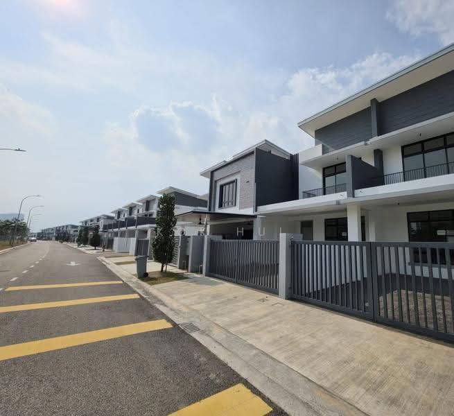 Rumah Teres 2-Tingkat untuk Dijual di Taman Ponderosa (Johor Bahru) - Kok Hui - Exterior - PropertyGuru.com.my