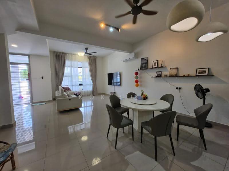 Rumah Teres 2-Tingkat untuk Dijual di Taman Ponderosa (Johor Bahru) - Kok Hui - Living Room - PropertyGuru.com.my