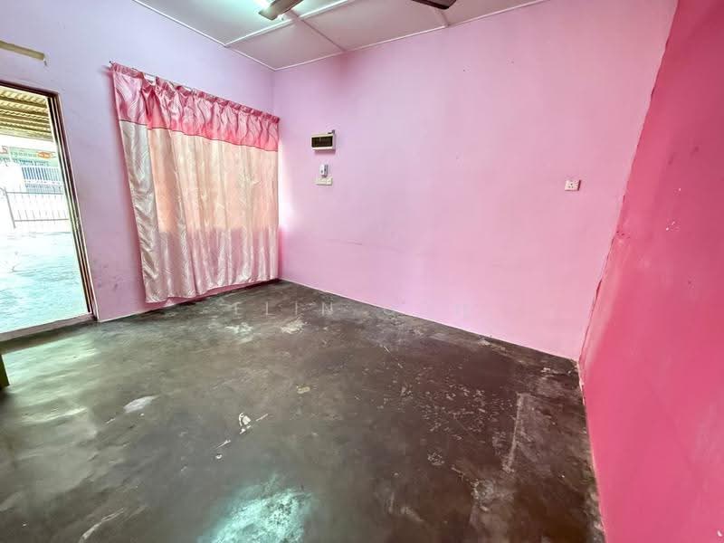 Rumah Teres untuk Dijual di Ayer Keroh (Melaka) - Elin Goh - PropertyGuru.com.my