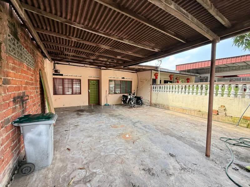 Rumah Teres untuk Dijual di Ayer Keroh (Melaka) - Elin Goh - PropertyGuru.com.my