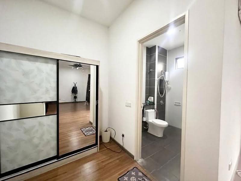 Cluster House for Sale in Bukit Indah (Iskandar Puteri (Nusajaya)) - APRILIA CHAYADI - Bathroom - PropertyGuru.com.my