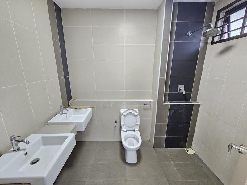 Cluster House for Sale in Telok Panglima Garang (Selangor) - Leon Goh - Bathroom - PropertyGuru.com.my