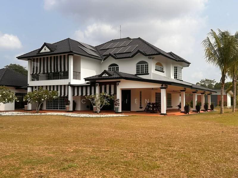 Bungalow House for Sale in Leisure Farm (Gelang Patah) - Carrien Siow - Exterior - PropertyGuru.com.my