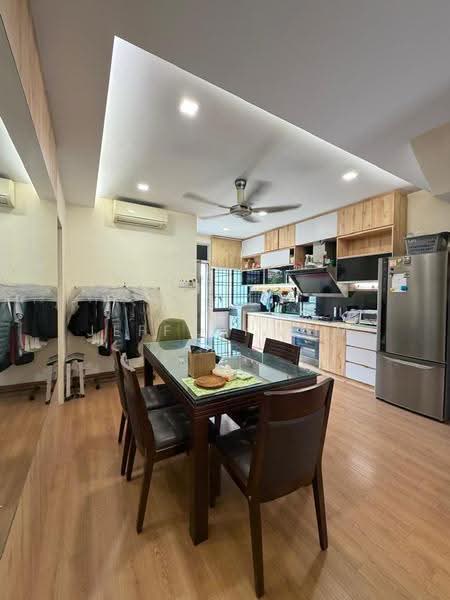 Rumah Teres untuk Dijual di Taman Desa Tebrau (Tebrau) - Jeffrey Lim - Dining Room - PropertyGuru.com.my