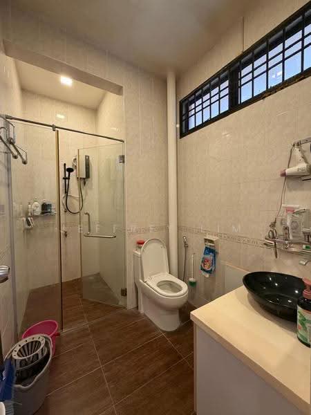 Rumah Teres untuk Dijual di Taman Desa Tebrau (Tebrau) - Jeffrey Lim - Bathroom - PropertyGuru.com.my