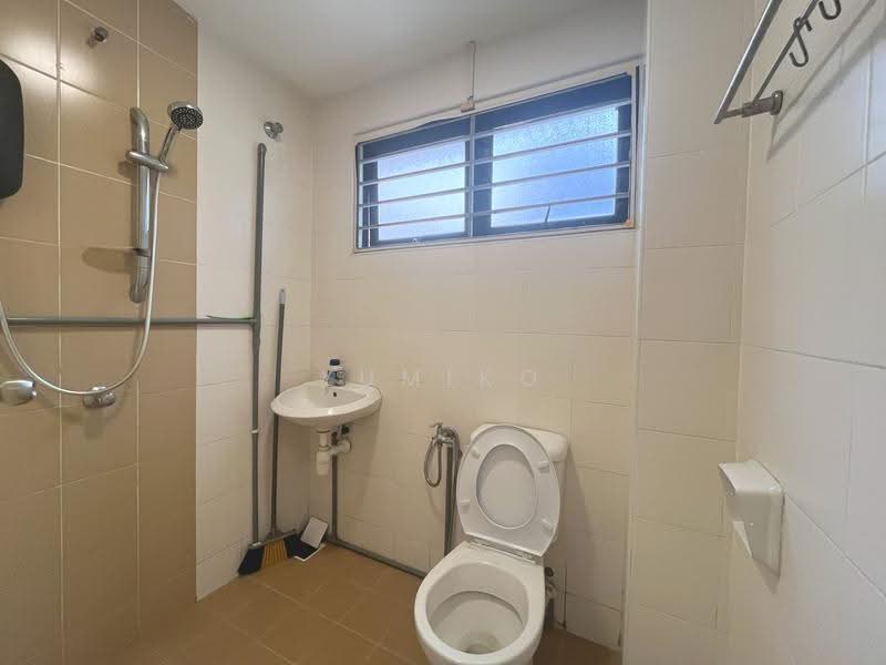 Rumah Teres 3-Tingkat untuk Dijual di Balakong (Selangor) - Yumiko Kew - Bathroom - PropertyGuru.com.my