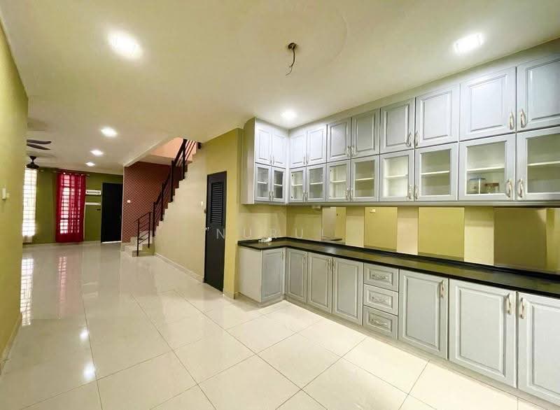 Rumah Teres 2-Tingkat untuk Dijual di Kajang (Selangor) - Nurul Naemah - Kitchen - PropertyGuru.com.my