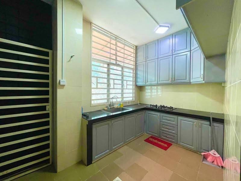 Rumah Teres 2-Tingkat untuk Dijual di Kajang (Selangor) - Nurul Naemah - Kitchen - PropertyGuru.com.my