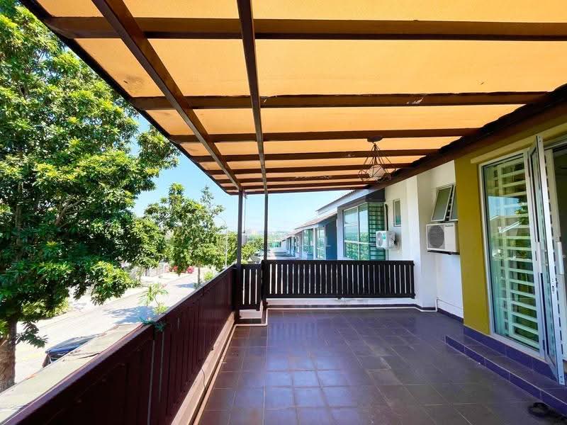 Rumah Teres 2-Tingkat untuk Dijual di Kajang (Selangor) - Nurul Naemah - Balcony - PropertyGuru.com.my