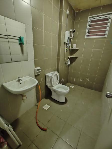 Service Residence for Rent at BSP 21 - Matthew Ian Sim - Bathroom - PropertyGuru.com.my