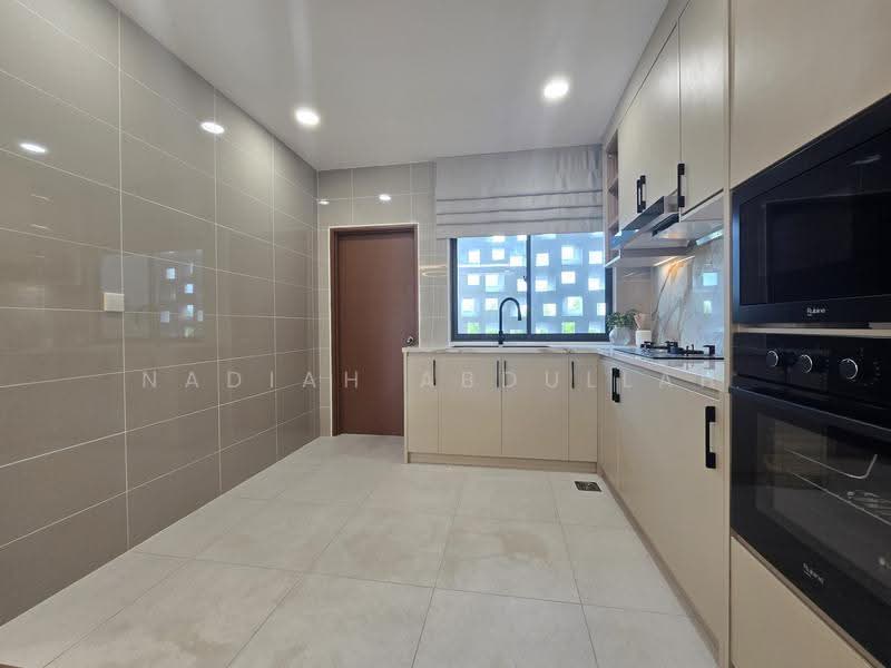 Townhouse for Sale in Cyber 10 (Cyberjaya) - Nadiah Abdullah - Kitchen - PropertyGuru.com.my