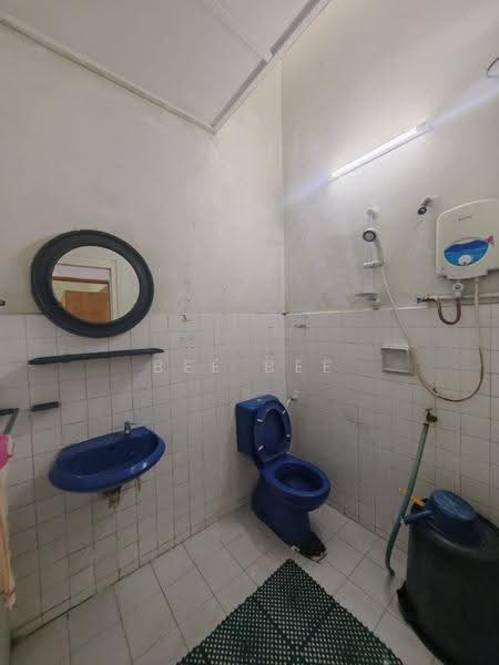 1-storey Terraced House for Rent in Kempas (Johor Bahru) - Bee Bee - Bathroom - PropertyGuru.com.my