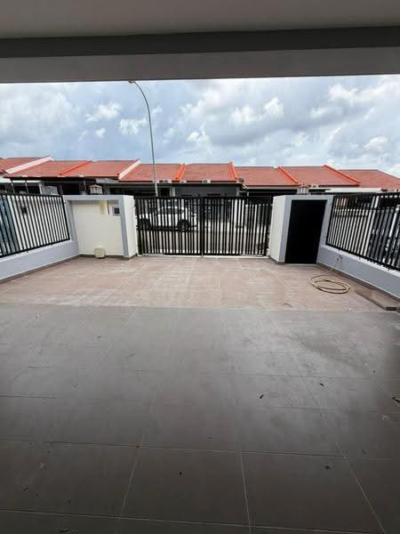 Rumah Teres 1-Tingkat untuk Dijual di Taman Pelangi Indah (Ulu Tiram) - Gyden Heng - Exterior - PropertyGuru.com.my