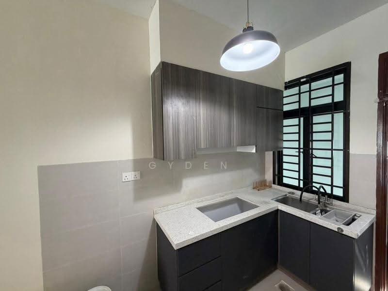 Rumah Teres 1-Tingkat untuk Dijual di Taman Pelangi Indah (Ulu Tiram) - Gyden Heng - Kitchen - PropertyGuru.com.my