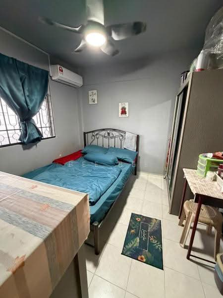 Flat for Sale at Flat Taman Ungku Tun Aminah - Bee Bee - PropertyGuru.com.my