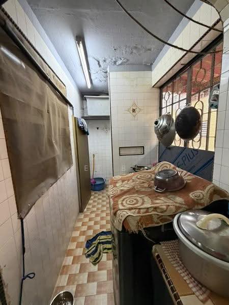 Flat for Sale at Flat Taman Ungku Tun Aminah - Bee Bee - PropertyGuru.com.my