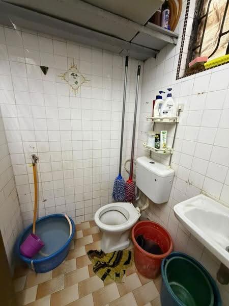 Flat for Sale at Flat Taman Ungku Tun Aminah - Bee Bee - PropertyGuru.com.my
