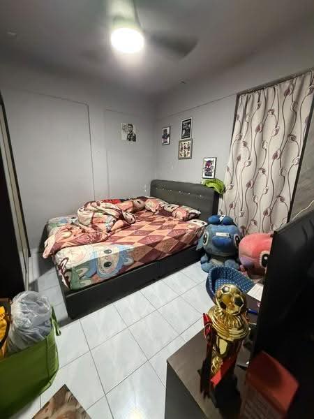 Flat for Sale at Flat Taman Ungku Tun Aminah - Bee Bee - PropertyGuru.com.my