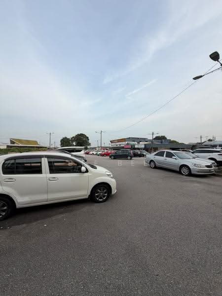 Flat for Sale at Flat Taman Ungku Tun Aminah - Bee Bee - PropertyGuru.com.my
