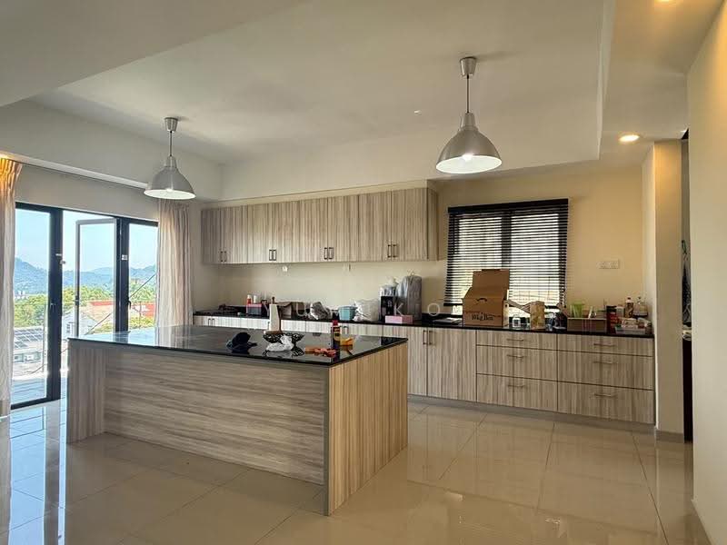 Semi-Detached House for Sale in Ukay Perdana (Ulu Kelang) - Yumiko Kew - Kitchen - PropertyGuru.com.my