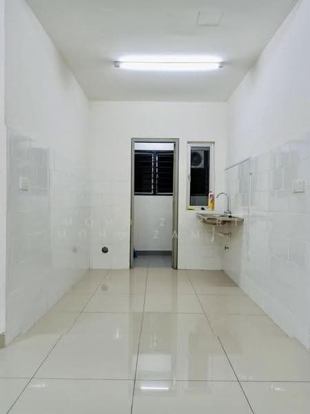 Condominium for Sale at The Wharf Residence - Mohd Zakri Mohd Zamberi - Kitchen - PropertyGuru.com.my