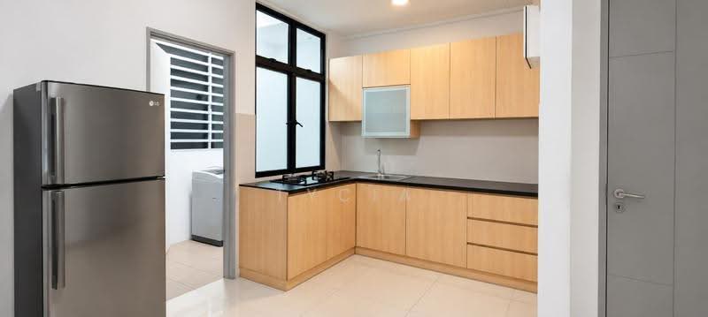 Pangsapuri untuk Dijual di Austin Regency (Pangsapuri Austin Perdana) - Tycia Law - Kitchen - PropertyGuru.com.my