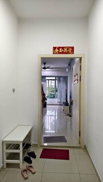Kondominium untuk Disewa di Fairway Suites - Jercy Ten - Entrance - PropertyGuru.com.my