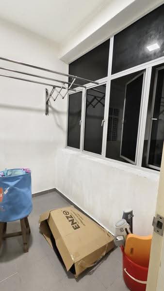 Kondominium untuk Disewa di Fairway Suites - Jercy Ten - Balcony - PropertyGuru.com.my
