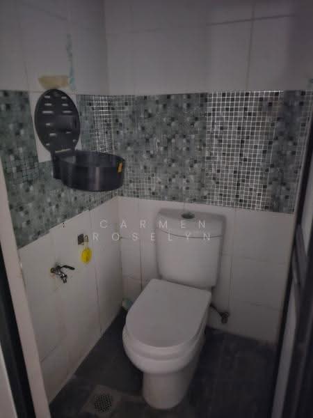 Pejabat untuk Dijual di Taman Maluri (Cheras) - Carmen Roselyn - Bathroom - PropertyGuru.com.my