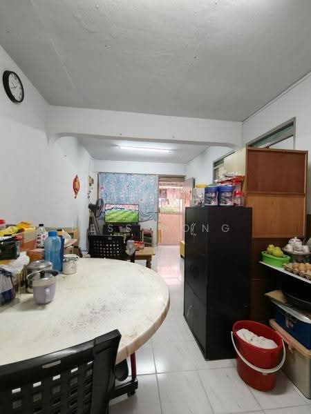 Rumah Flat untuk Dijual di Flat Taman Ungku Tun Aminah - Bess Wong - Living Room - PropertyGuru.com.my