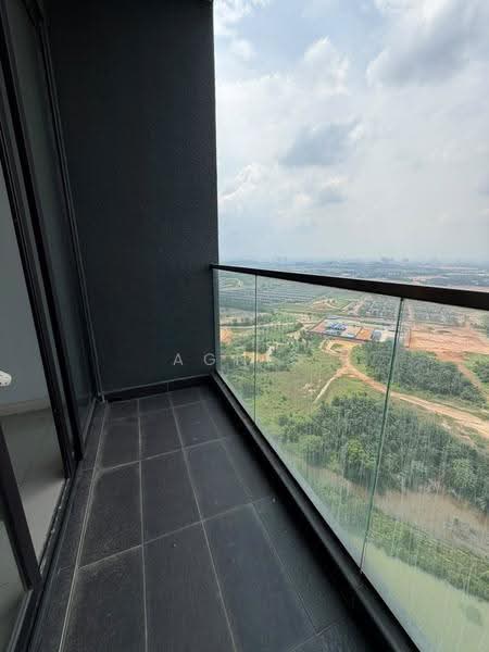 Kediaman Servis untuk Dijual di D'Pristine - Agnes Boo - Balcony - PropertyGuru.com.my