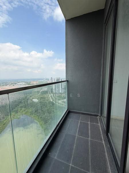 Kediaman Servis untuk Dijual di D'Pristine - Agnes Boo - Balcony - PropertyGuru.com.my