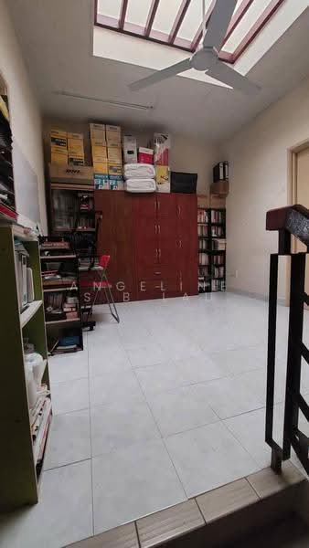 Rumah Teres 2-Tingkat untuk Dijual di Taman Bukit Subang (Shah Alam) - Angeline S B Lau - Study - PropertyGuru.com.my