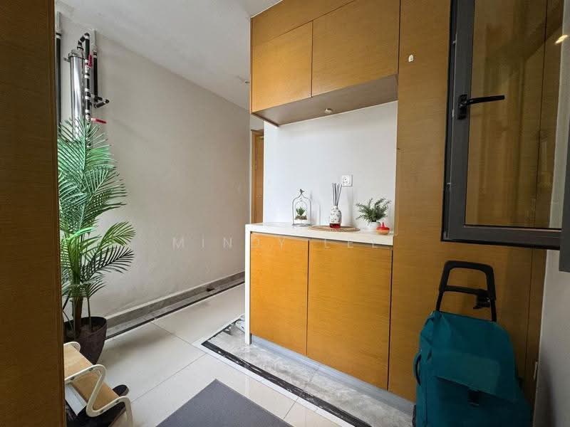 Kediaman Servis untuk Dijual di R&F Princess Cove Phase 1 - Mindy Lee - Entrance - PropertyGuru.com.my