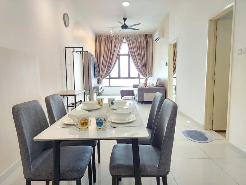 Service Residence for Sale at D'Summit Residences - Gyden Heng - Dining Room - PropertyGuru.com.my
