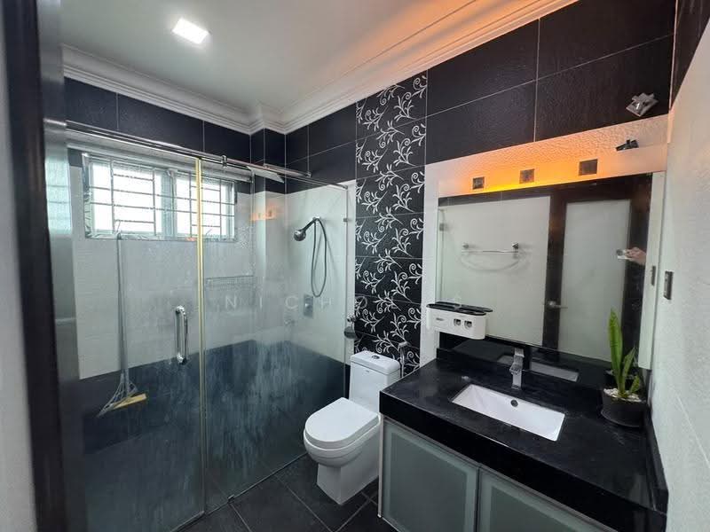 Rumah Teres 2.5-Tingkat untuk Dijual di Taman Bunga Melor (Klang) - Nicholas Ooi - Bathroom - PropertyGuru.com.my