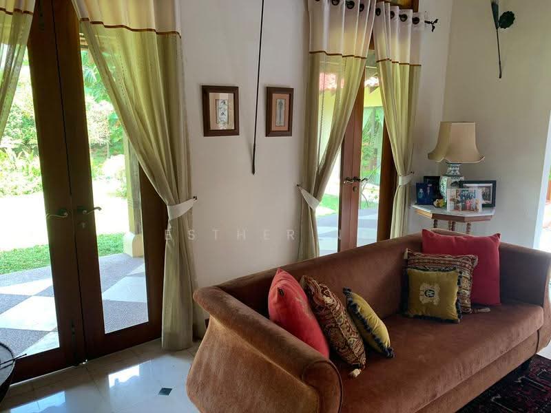 Bungalow House untuk Dijual di Bukit Gita Bayu (Seri Kembangan) - Esther Ng - Living Room - PropertyGuru.com.my