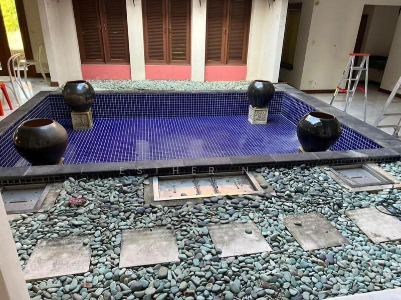 Bungalow House untuk Dijual di Bukit Gita Bayu (Seri Kembangan) - Esther Ng - Pool - PropertyGuru.com.my