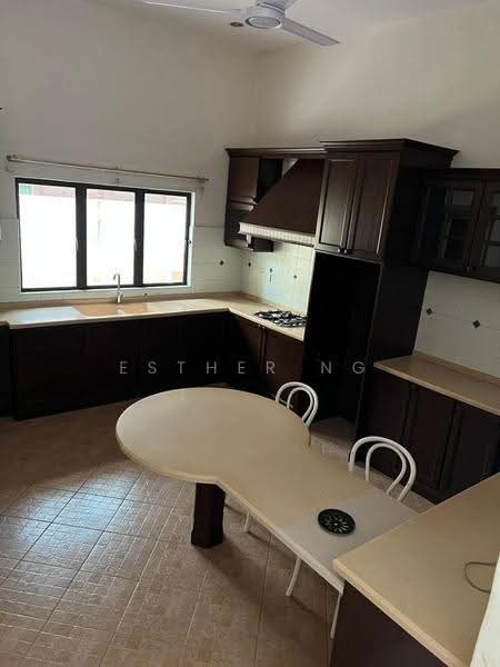 Bungalow House untuk Dijual di Bukit Gita Bayu (Seri Kembangan) - Esther Ng - Kitchen - PropertyGuru.com.my