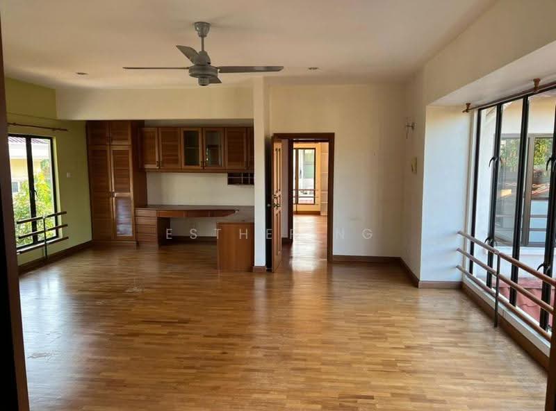 Bungalow House untuk Dijual di Bukit Gita Bayu (Seri Kembangan) - Esther Ng - Living Room - PropertyGuru.com.my