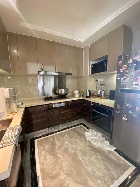 Kediaman Servis untuk Dijual di R&F Princess Cove Phase 1 - Mindy Lee - Kitchen - PropertyGuru.com.my