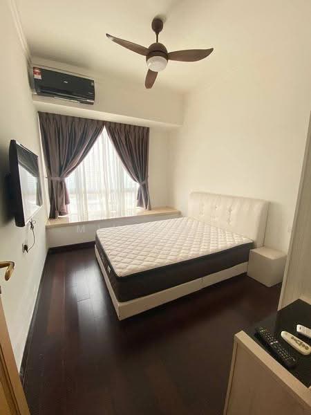 Kediaman Servis untuk Dijual di R&F Princess Cove Phase 1 - Mindy Lee - Bedroom - PropertyGuru.com.my