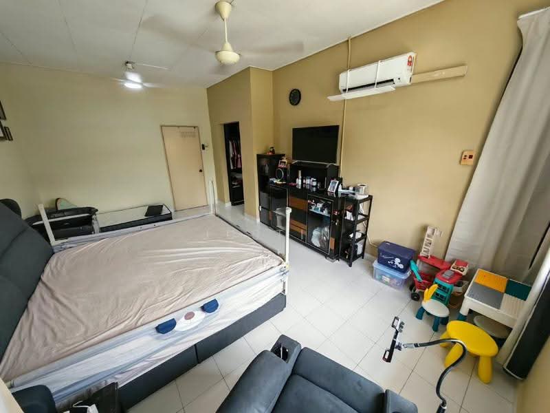 Rumah Teres 2-Tingkat untuk Dijual di Bukit Jelutong (Shah Alam) - Justin Voon - Bedroom - PropertyGuru.com.my